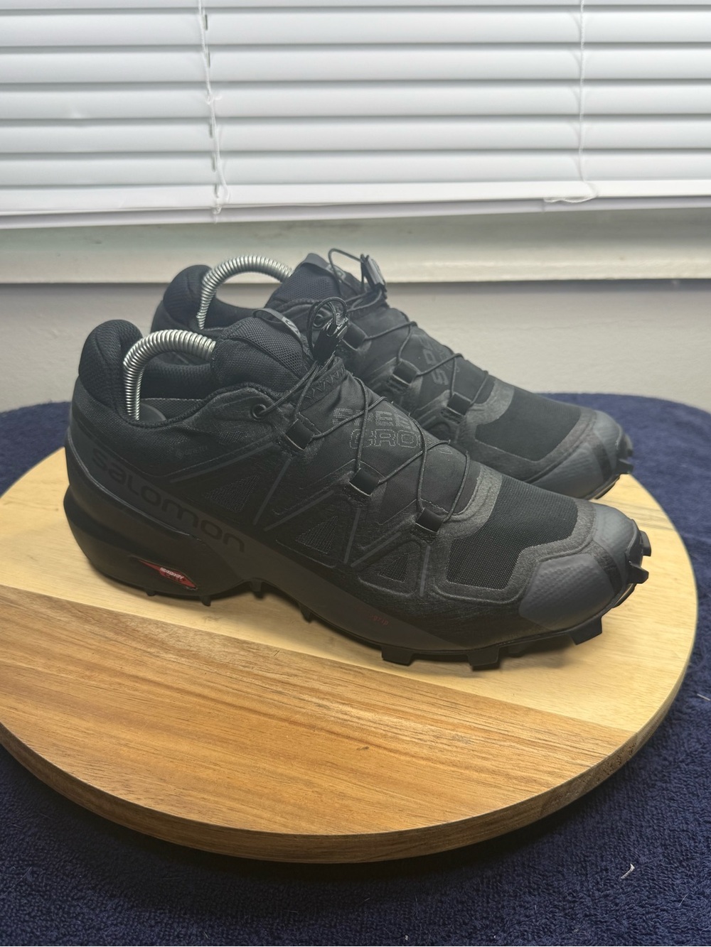 Salomon Speed Cross 5 (Men’s 8.5 Women’s 10)